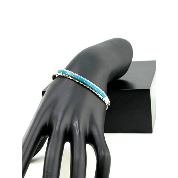Zuni Jessica Chavez Sterling Silver Turquoise Cuff Bracelet - Picture 1 of 3